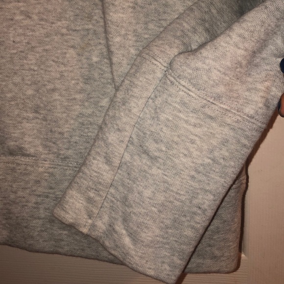 Puma gray sweater athletic wear - Picture 4 of 5